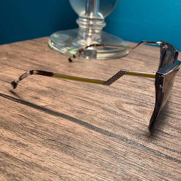 Fendi Sunglasses FF 0060/S - Picture 2 of 6